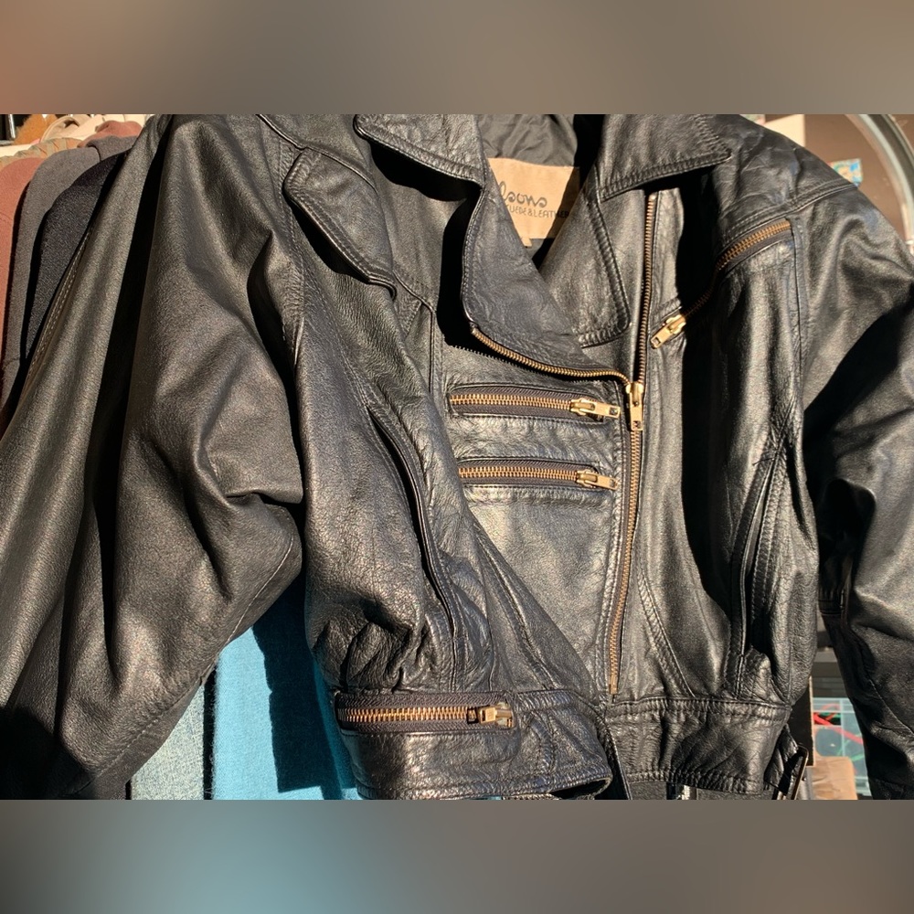 Cropped Vintage Leather Jacket - Picture 3 of 4